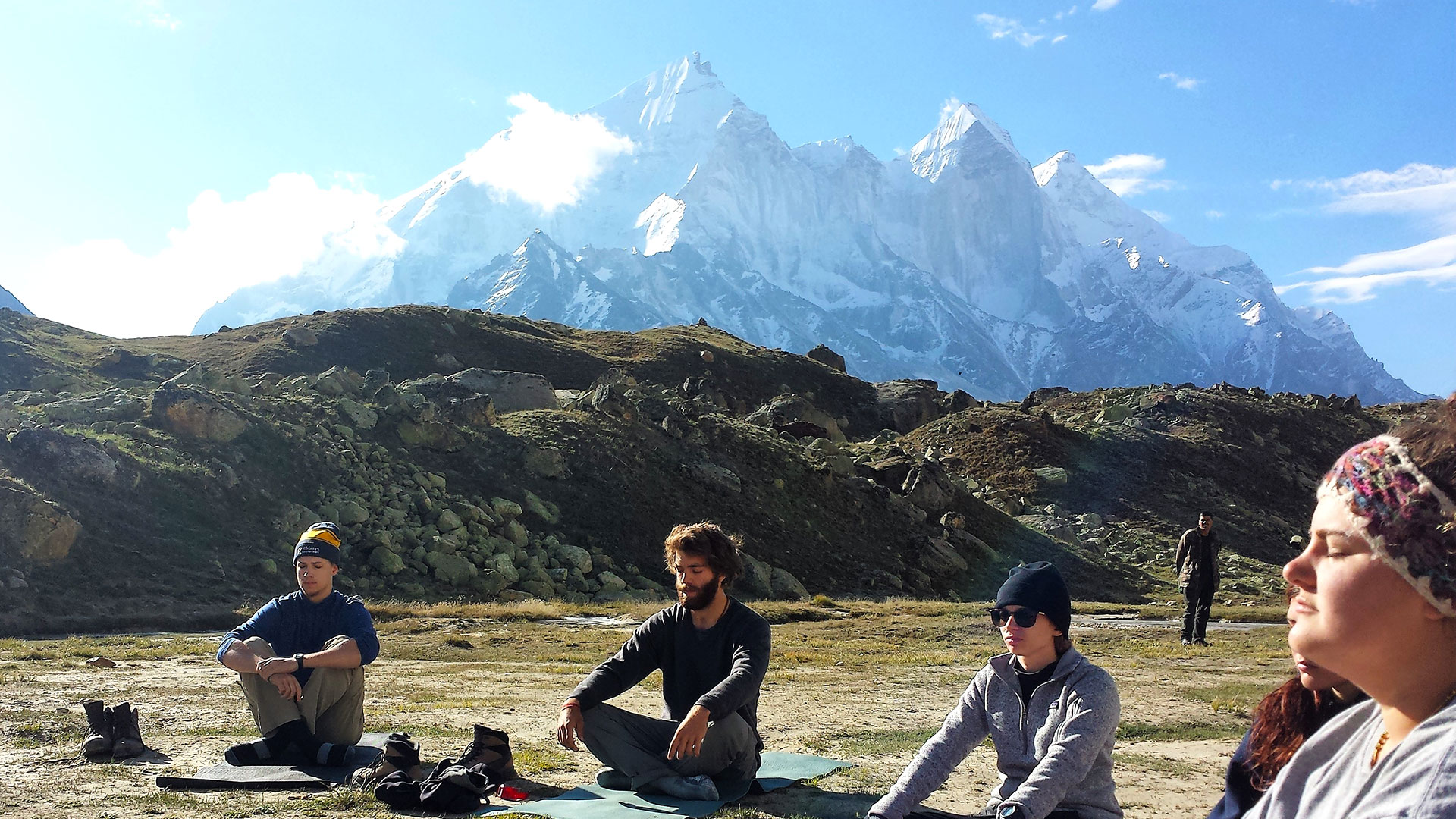 SMCM students meditate in the mountains on the India Study Tour