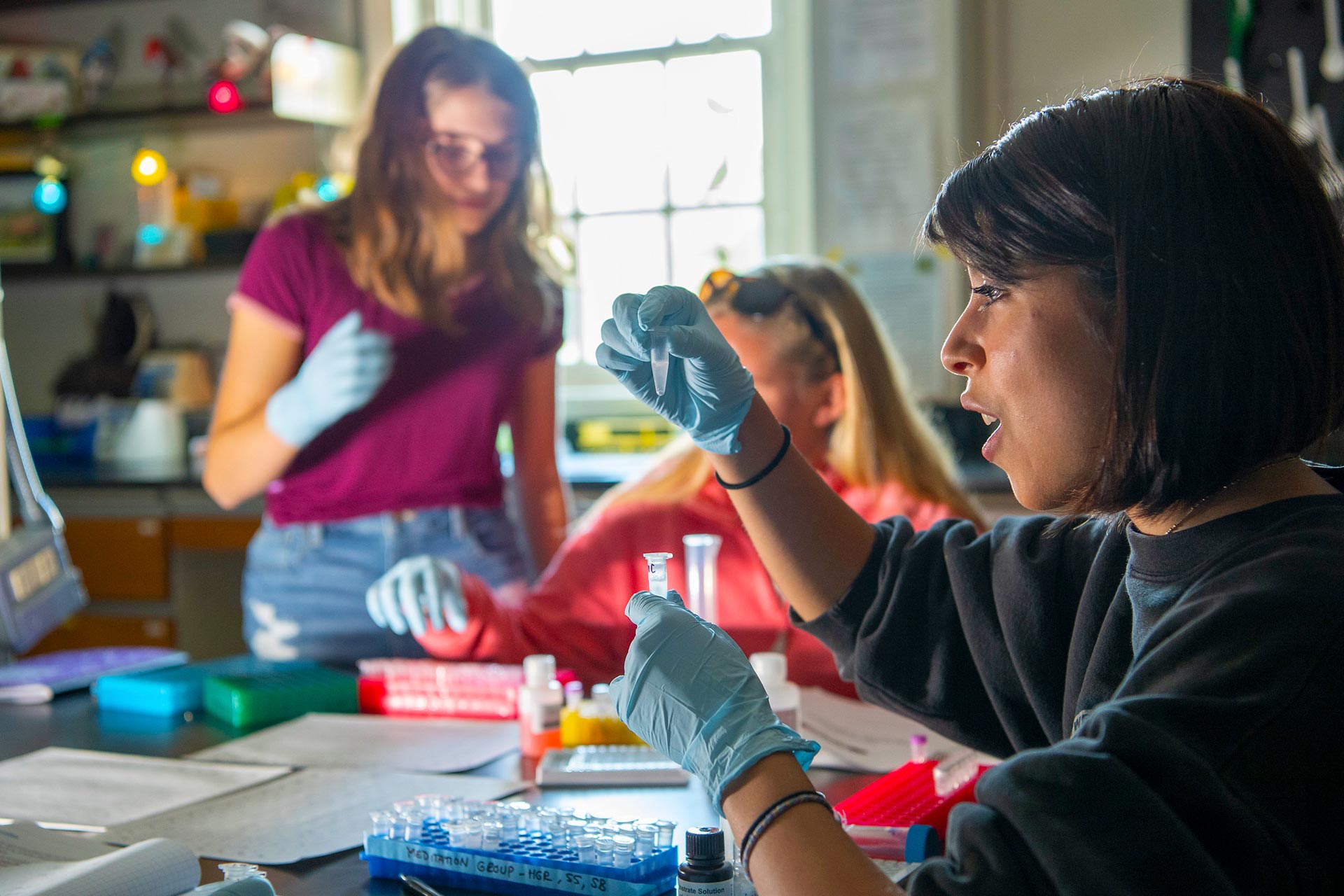 SMCM LEAD Core Curriculum header image - students in the lab
