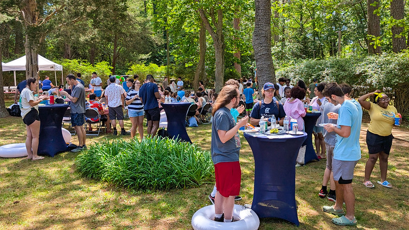 Students gather for alumni cookout weekend