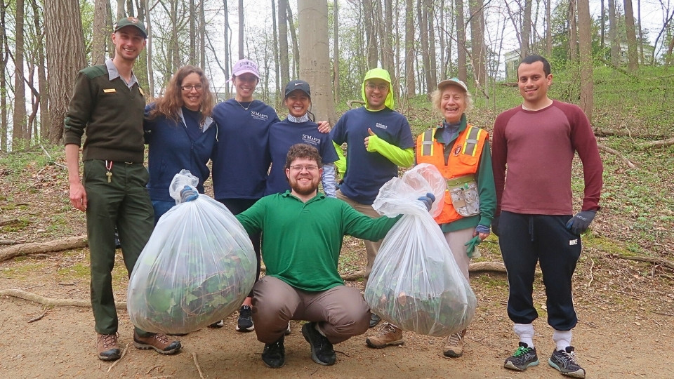 Bay to Bay Service Day Washington, DC, invasive plant removal, posing with our group