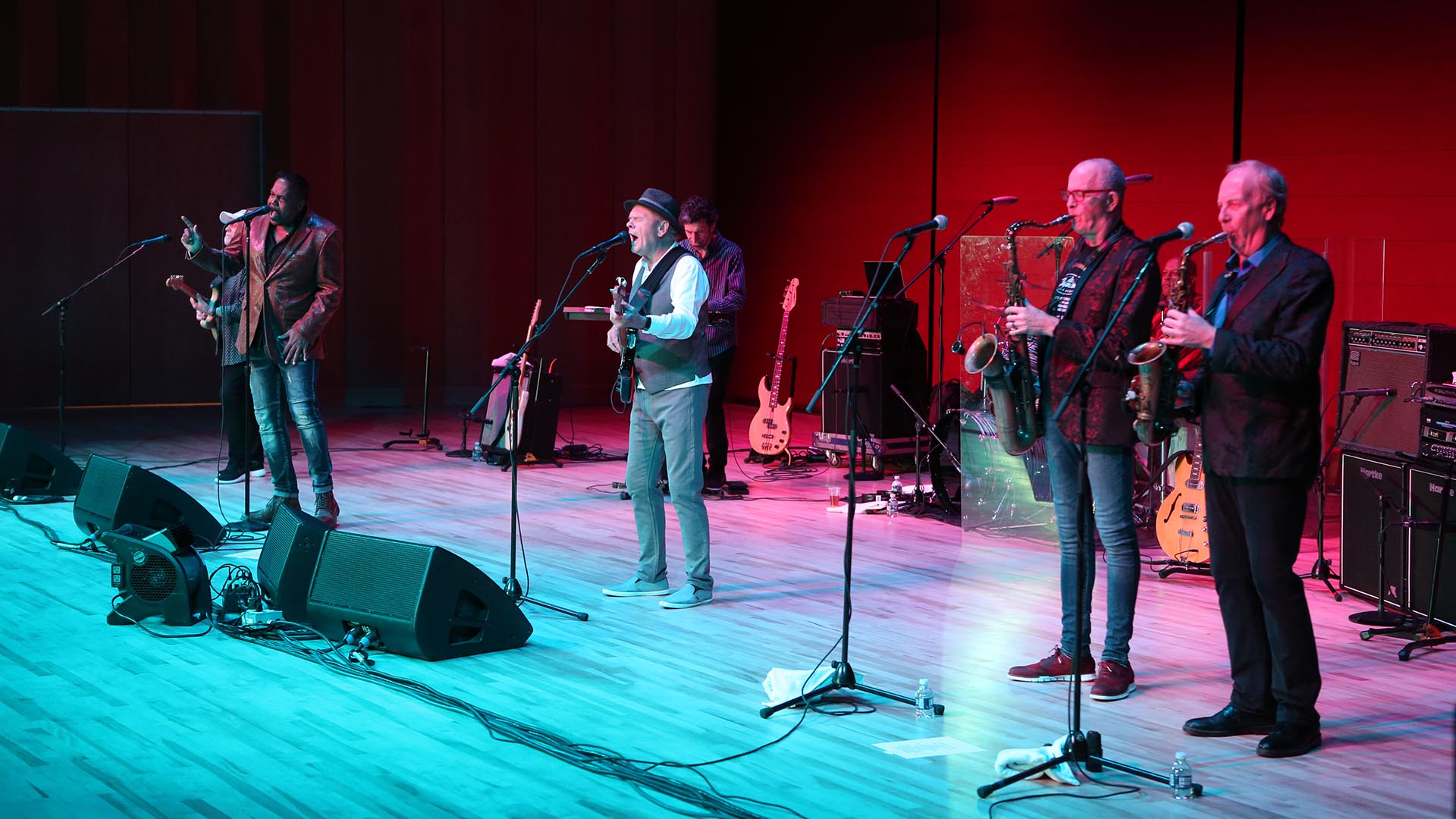 AverageWhiteBand